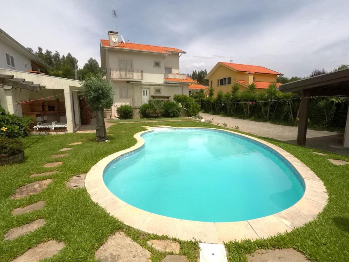 Valadas Guest House Canedo  Екстер'єр фото
