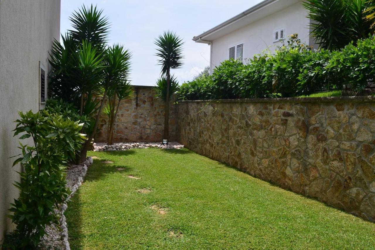 Valadas Guest House Canedo  Екстер'єр фото