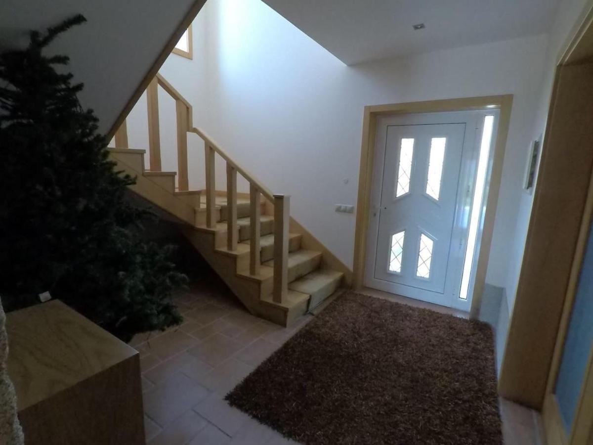 Valadas Guest House Canedo  Екстер'єр фото