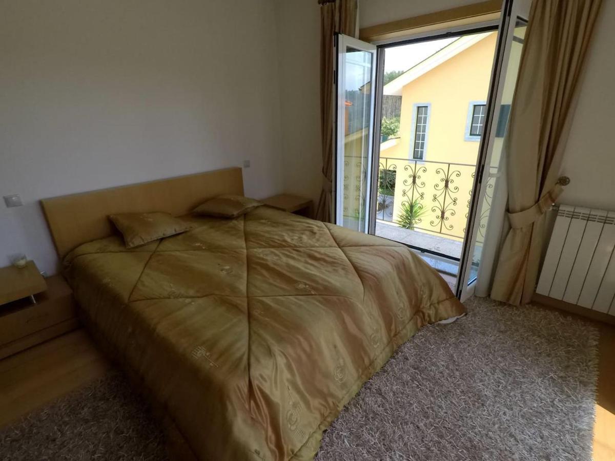 Valadas Guest House Canedo  Екстер'єр фото