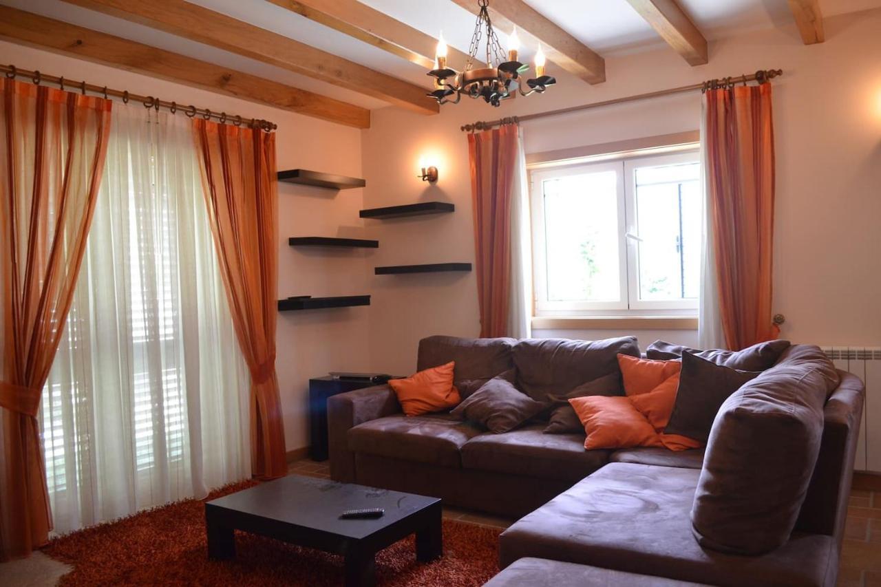 Valadas Guest House Canedo  Екстер'єр фото