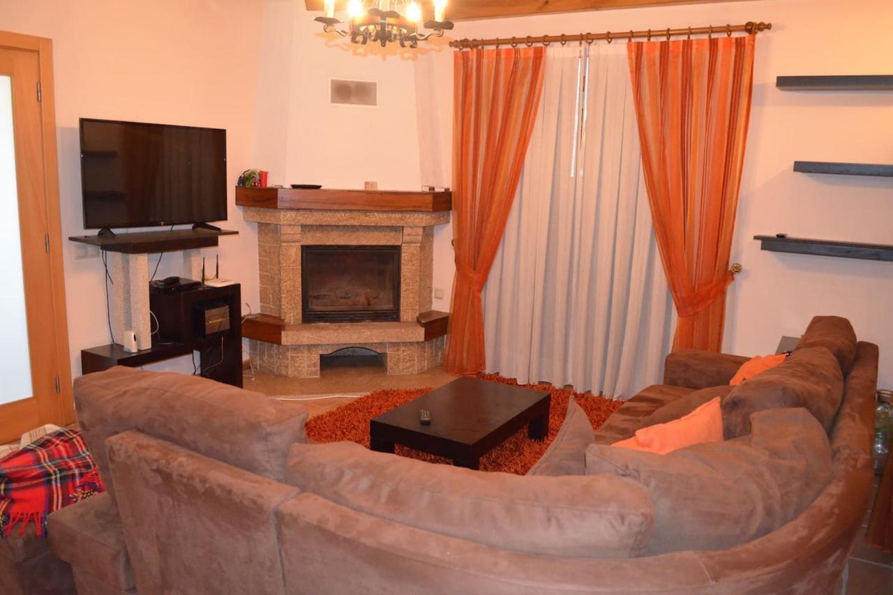 Valadas Guest House Canedo  Екстер'єр фото